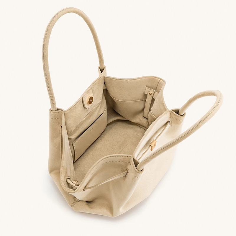 JW PEI Hana Quiet Luxury Trape - Quiet Luxury Bags Tote ulasan dan harga